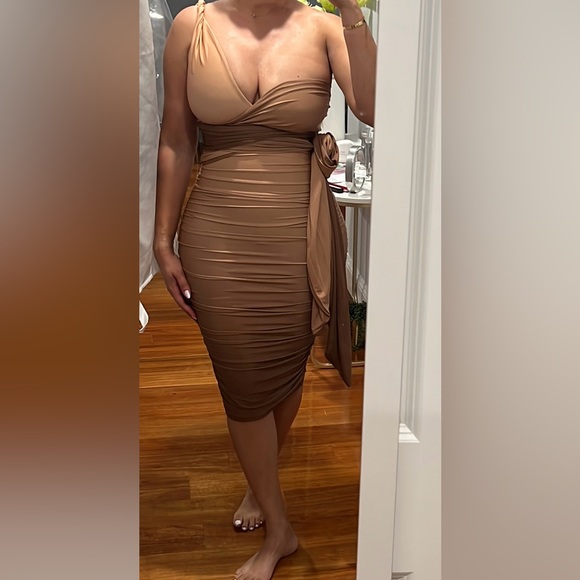 Wrap to perfection in brown ombre Convertible dress - Picture 4 of 6